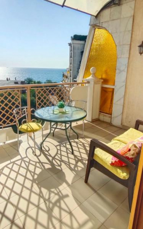 apartment in Arcadia Palace with sea view!